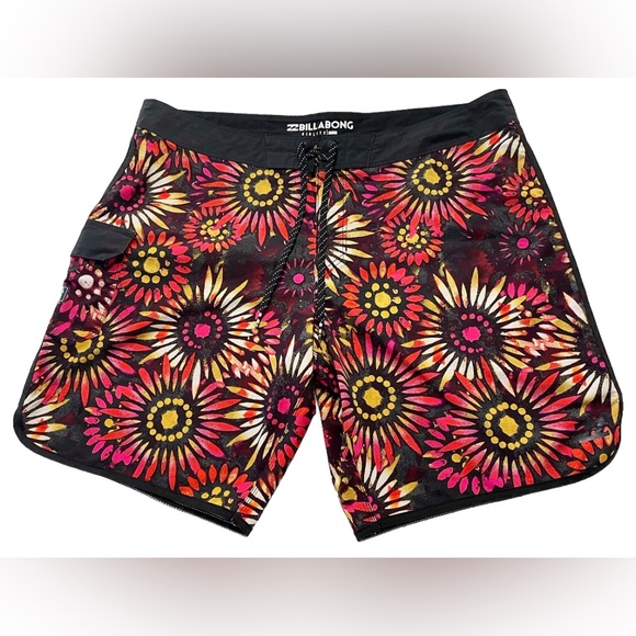 Billabong Boardshorts 73 Airlite Lineup Men’s 38 Floral Multicolor 9” Inseam EUC - Picture 2 of 7